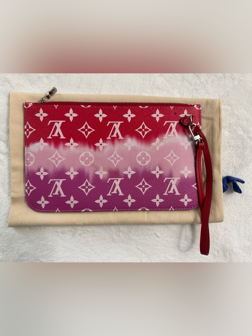 Louis Vuitton Authentic Pink to Red Gradient Monogram Wristlet
